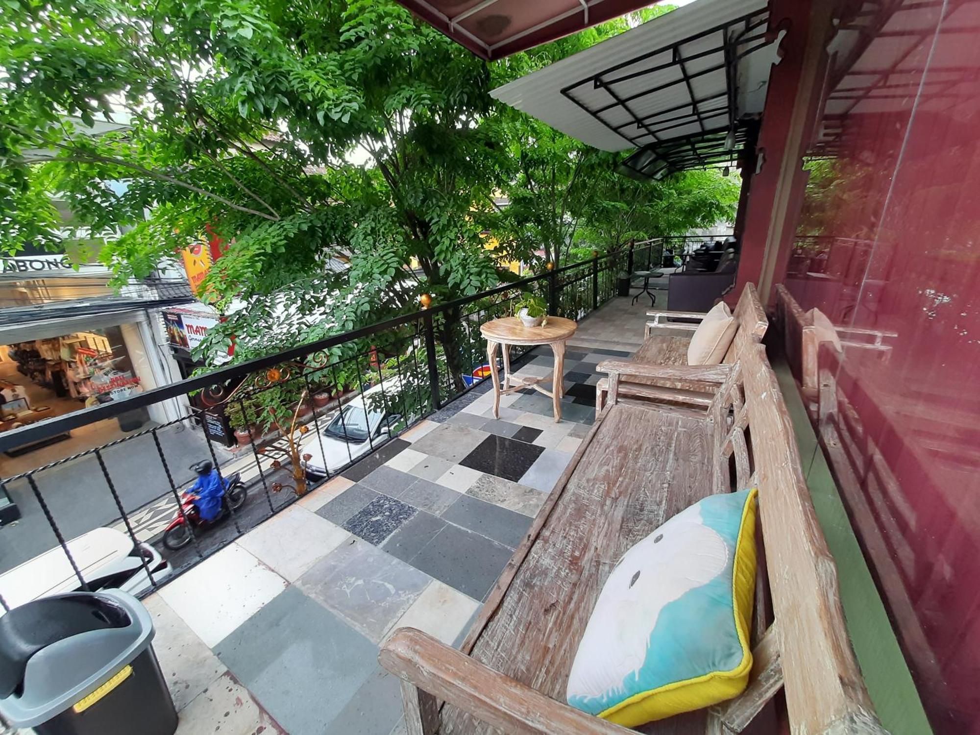 The Legian 777 Hotel Exterior photo
